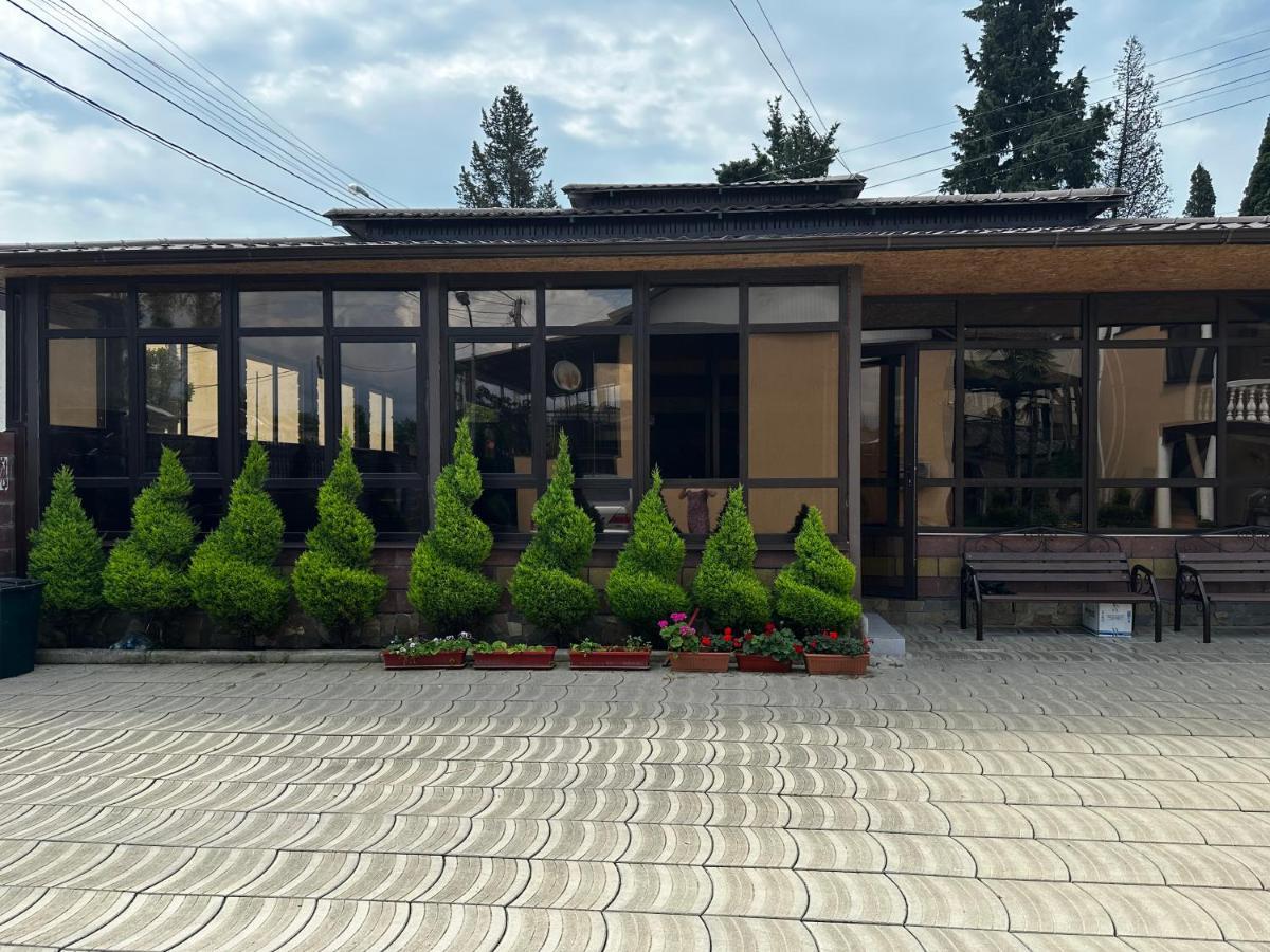 Anastasia Gudauta Exterior foto